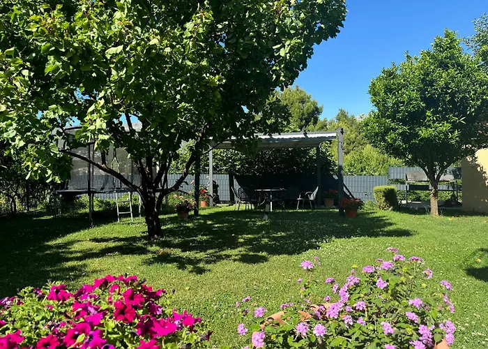 Happy Garden Home