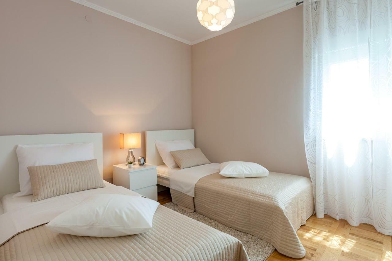 Happy Garden Apartament *