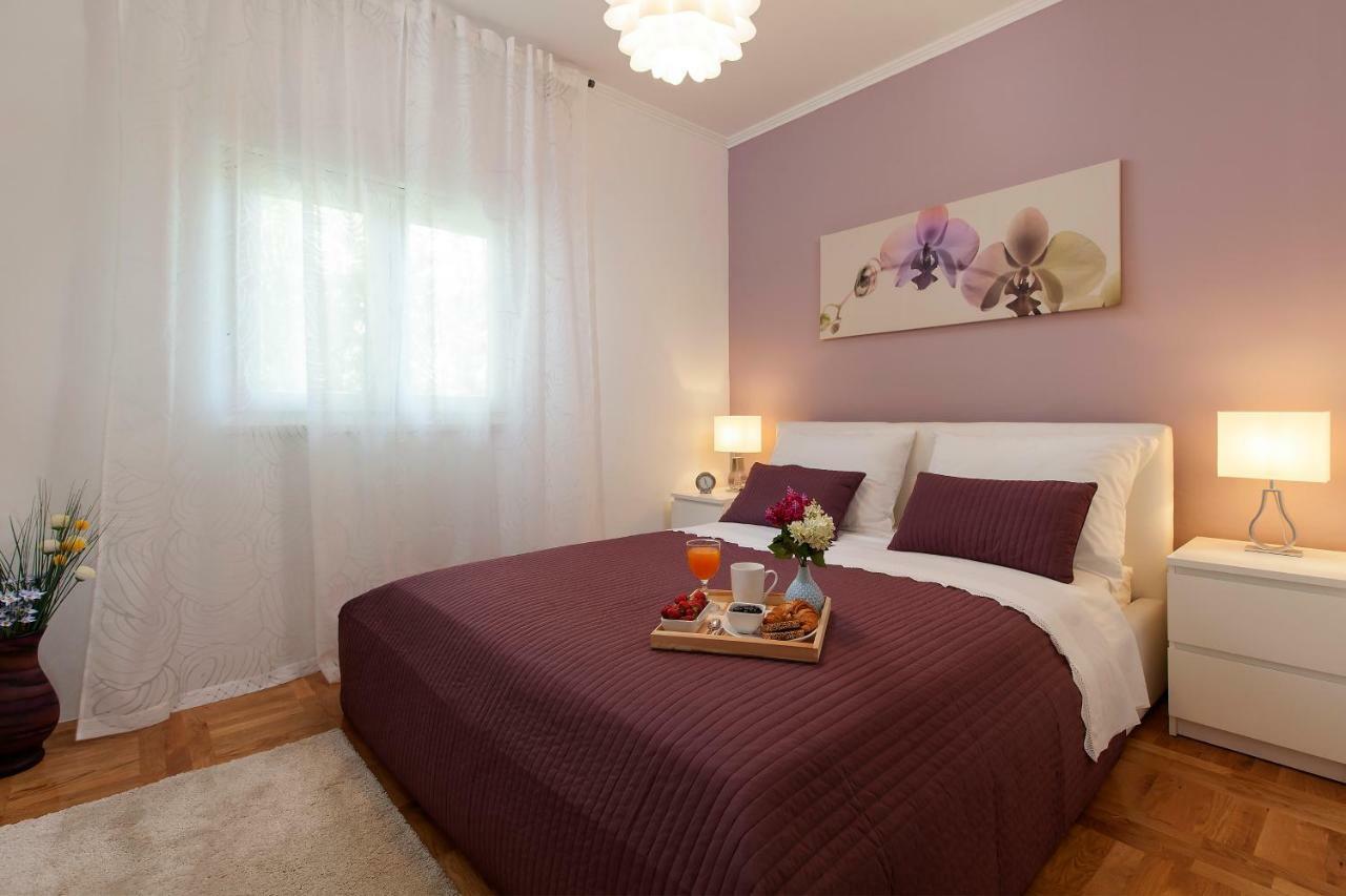 Apartament Happy Garden *
